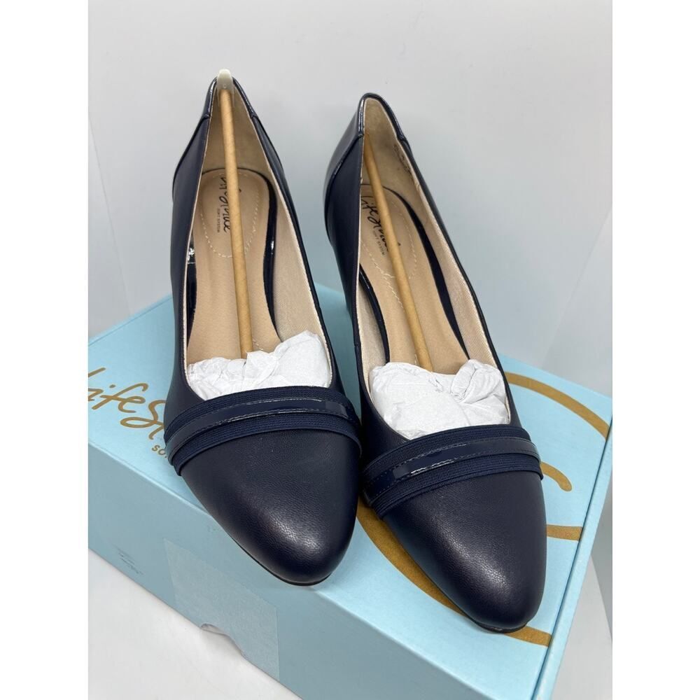 NWB Life Stride Soft System Gio Pump Shoes LUX Navy 9.5 M Flex Sole 2.75" Heel